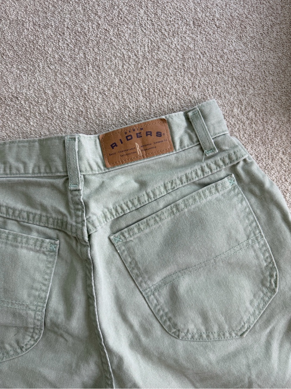 Vintage Riders Shorts - Picture 3 of 4